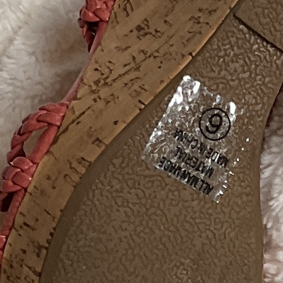 Deb brand pink wedges - Picture 7 of 7